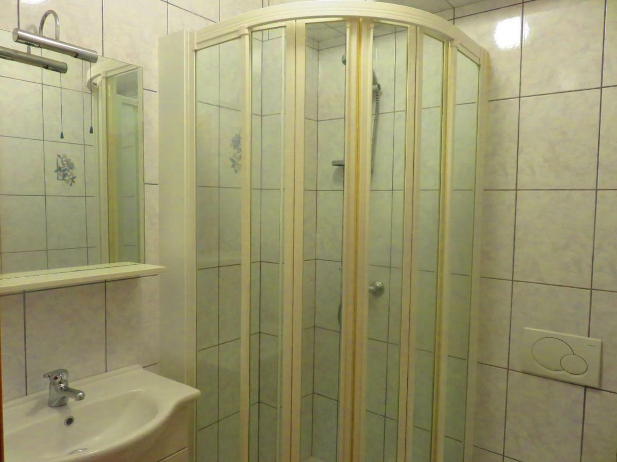 Apartment Pezic Krk Town Exteriör bild